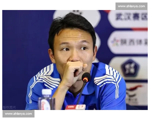 三镇主场鏖战逼平争冠热门 邓卓翔:足球的魅力在于永不言弃 三镇主场鏖战逼平争冠热门 邓卓翔:足球的魅力在于永不言弃