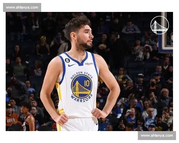 爵士追逐杰罗姆未果，克拉克森买断加盟尼克斯