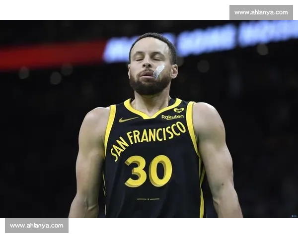 勇士对阵黄蜂强强碰撞赛季走向关键一战看点解析明星球员状态与战术博弈全面前瞻