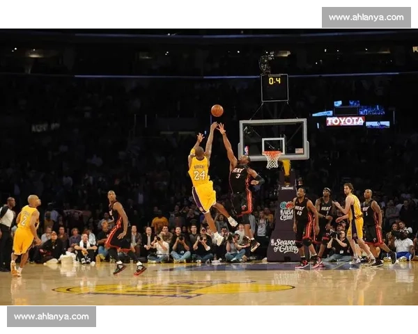 保罗对决科比的时代碰撞与巨星意志全面较量史篮球巅峰经典对抗解析