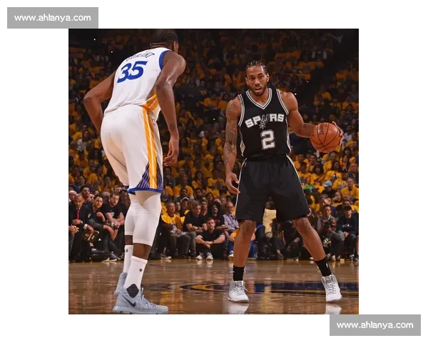 杜兰特对决伦纳德巅峰碰撞揭示NBA时代锋线王者之争新格局走向 杜兰特对决伦纳德巅峰碰撞揭示NBA时代锋线王者之争新格局走向