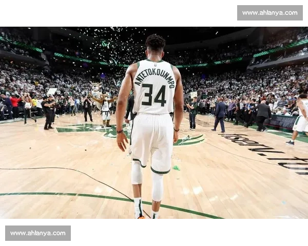 字母哥率雄鹿激战库里勇士焦点对决引爆全联盟夜晚巅峰较量掀起话题热潮